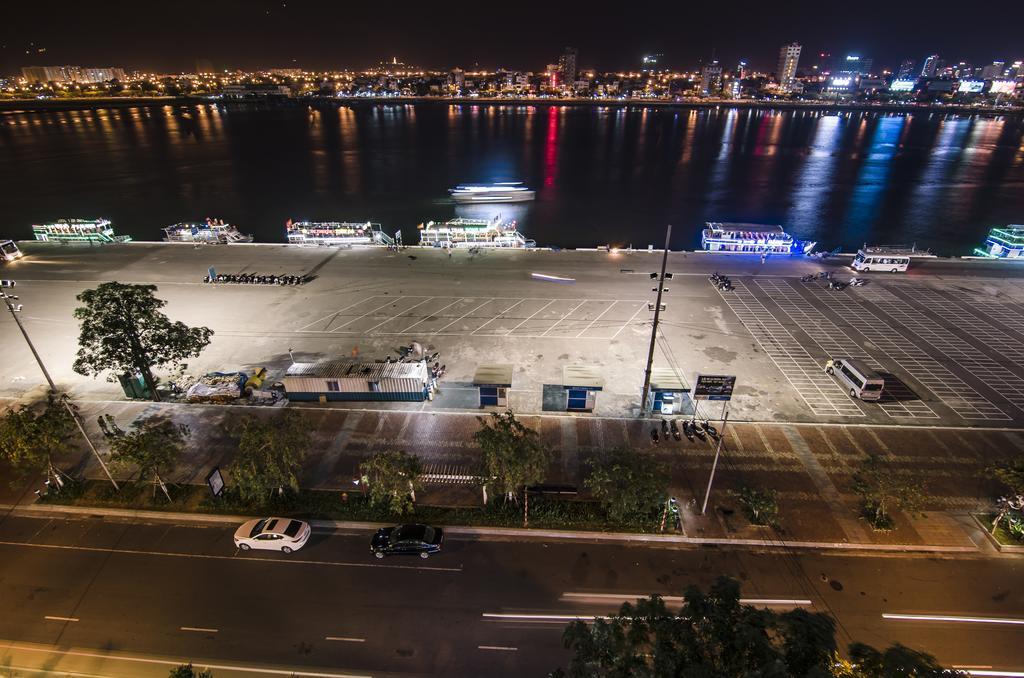 Kaka Hotel Han River Дананг Екстер'єр фото